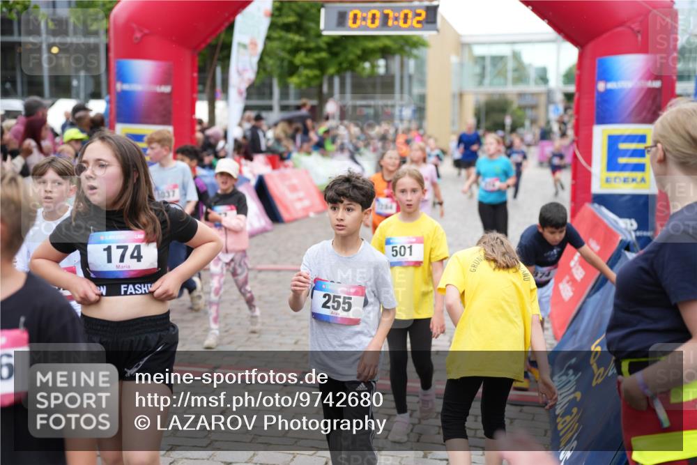 12.06.2026 - Holstenköstenlauf LAZAROV Photography http://msf.ph/oto/9742680 12.06.2026 16:37:04 Laufen 6, 174, 0, 07, 02, 1037, 7204, 255, 501, 274, 281, 632, 882, 1037, 1038, 1093, 1160, 1169, 1284, 1292, 1295, 1559 meine-sportfotos.de