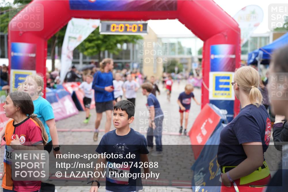12.06.2026 - Holstenköstenlauf LAZAROV Photography http://msf.ph/oto/9742688 12.06.2026 16:37:09 Laufen 1284, 0, 07, 07, 636, 874, 90, 175, 176, 632, 882, 1093, 1160, 1169, 1295, 1442, 1559 meine-sportfotos.de