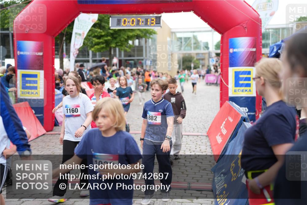 12.06.2026 - Holstenköstenlauf LAZAROV Photography http://msf.ph/oto/9742697 12.06.2026 16:37:16 Laufen 10, 07, 13, 1160, 10, 1442, 882, 90, 176, 225, 624, 637, 727, 732, 895, 1000, 1167, 1442 meine-sportfotos.de