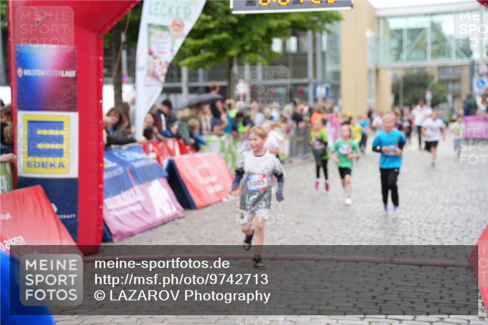 12.06.2026 - Holstenköstenlauf LAZAROV Photography http://msf.ph/oto/9742713 12.06.2026 16:37:28 Laufen 1085, 256, 257, 261, 268, 492, 644, 715, 891, 897, 1085, 1181, 1291, 1428, 1554 meine-sportfotos.de