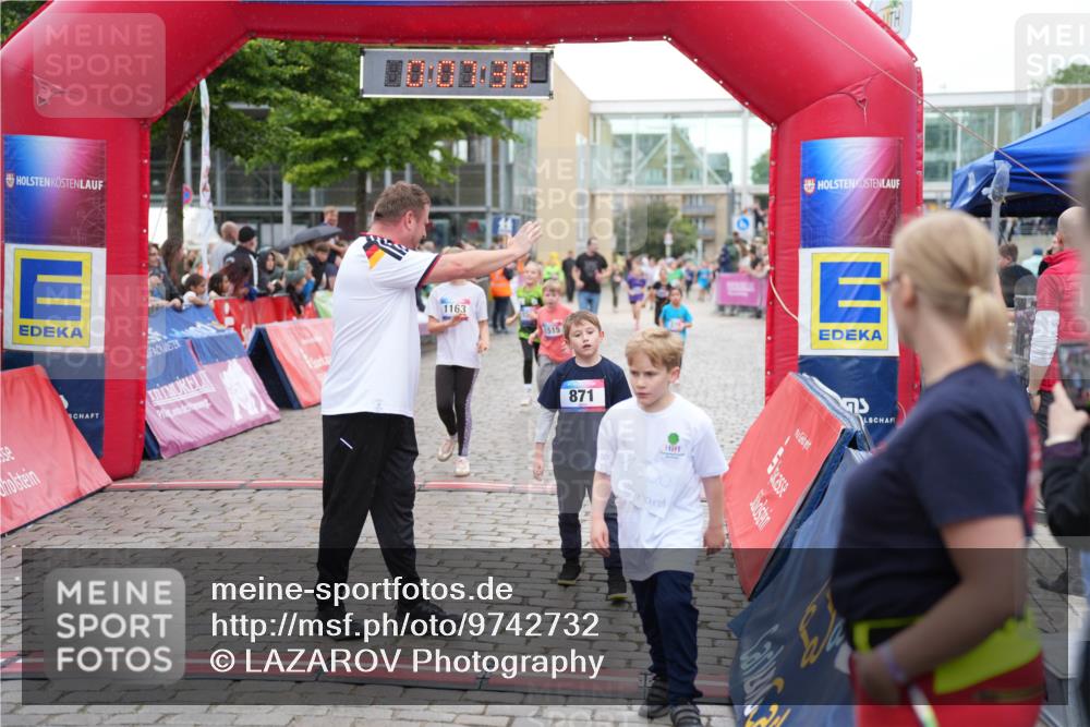 12.06.2026 - Holstenköstenlauf LAZAROV Photography http://msf.ph/oto/9742732 12.06.2026 16:37:41 Laufen 1163, 1515, 871, 1300, 75, 218, 279, 871, 900, 1163, 1513, 1515, 1532 meine-sportfotos.de