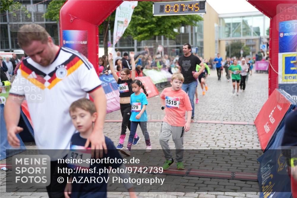 12.06.2026 - Holstenköstenlauf LAZAROV Photography http://msf.ph/oto/9742739 12.06.2026 16:37:47 Laufen 871, 10, 07, 45, 900, 279, 1515, 217, 252, 279, 640, 720, 877, 890, 900, 1039, 1162, 1483, 1532 meine-sportfotos.de
