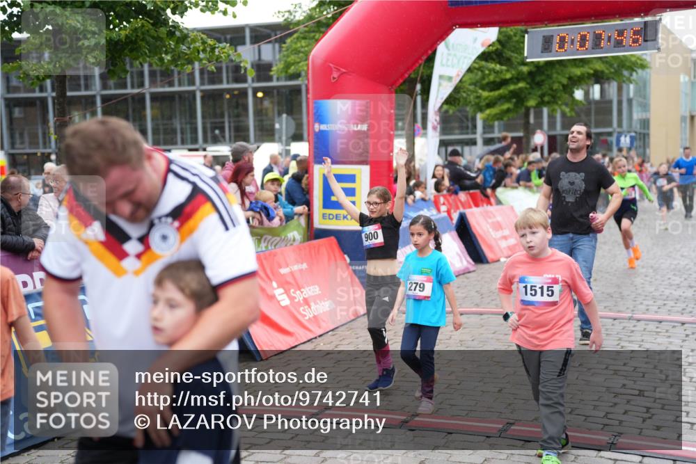 12.06.2026 - Holstenköstenlauf LAZAROV Photography http://msf.ph/oto/9742741 12.06.2026 16:37:48 Laufen 900, 10, 07, 48, 279, 1515, 217, 252, 640, 720, 877, 890, 900, 1039, 1162, 1483, 1532 meine-sportfotos.de