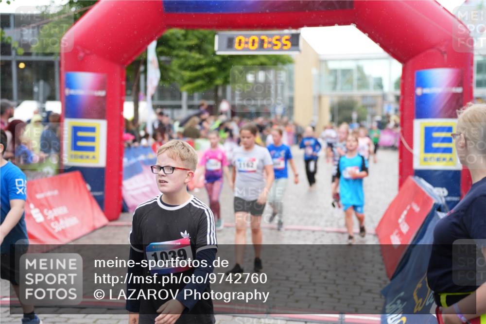12.06.2026 - Holstenköstenlauf LAZAROV Photography http://msf.ph/oto/9742760 12.06.2026 16:37:57 Laufen 1039, 0, 07, 55, 7145, 95, 122, 172, 283, 498, 640, 713, 888, 1162, 1288, 1302, 1308, 1505, 1518, 1529, 1531, 1553 meine-sportfotos.de