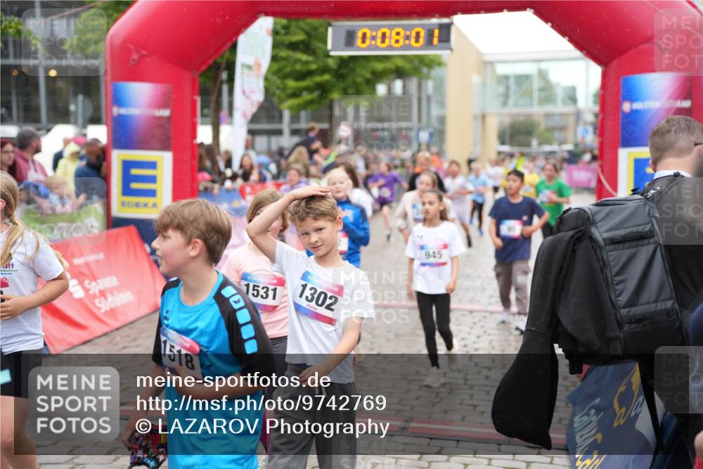 12.06.2026 - Holstenköstenlauf LAZAROV Photography http://msf.ph/oto/9742769 12.06.2026 16:38:03 Laufen 1518, 1531, 1302, 0, 08, 0, 945, 49, 95, 122, 172, 249, 283, 489, 494, 503, 617, 634, 713, 1288, 1293, 1299, 1308, 1553 meine-sportfotos.de