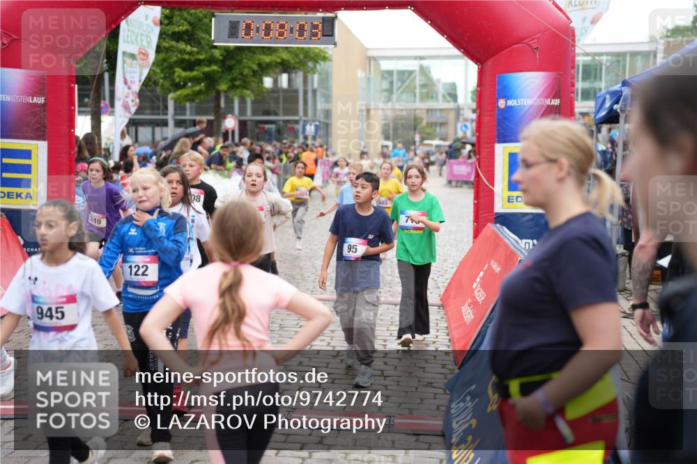 12.06.2026 - Holstenköstenlauf LAZAROV Photography http://msf.ph/oto/9742774 12.06.2026 16:38:05 Laufen 249, 945, 122, 08, 95, 49, 95, 172, 249, 283, 489, 494, 503, 617, 634, 713, 1293, 1299, 1308, 1553 meine-sportfotos.de