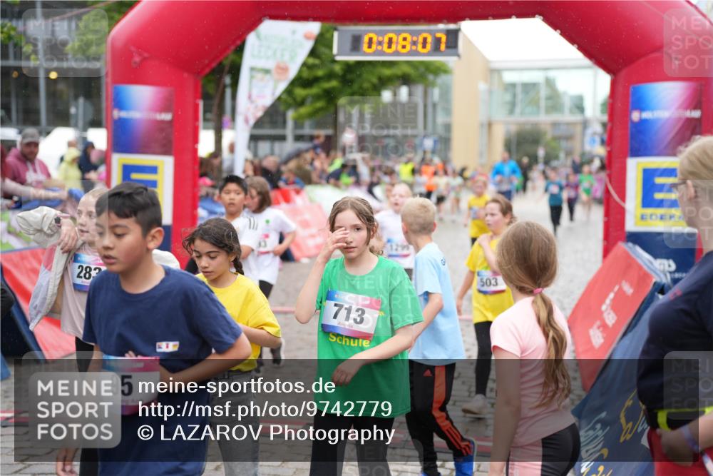 12.06.2026 - Holstenköstenlauf LAZAROV Photography http://msf.ph/oto/9742779 12.06.2026 16:38:09 Laufen 0, 08, 07, 283, 713, 95, 503, 489, 494, 503, 617, 631, 721, 965, 1076, 1088, 1097, 1293, 1299, 1307, 1400 meine-sportfotos.de