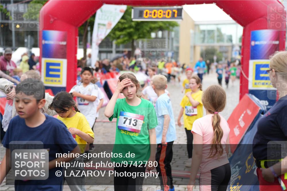 12.06.2026 - Holstenköstenlauf LAZAROV Photography http://msf.ph/oto/9742780 12.06.2026 16:38:09 Laufen 12, 95, 713, 0, 08, 07, 09, 503, 489, 494, 503, 617, 631, 721, 965, 1076, 1088, 1097, 1293, 1299, 1307, 1400 meine-sportfotos.de