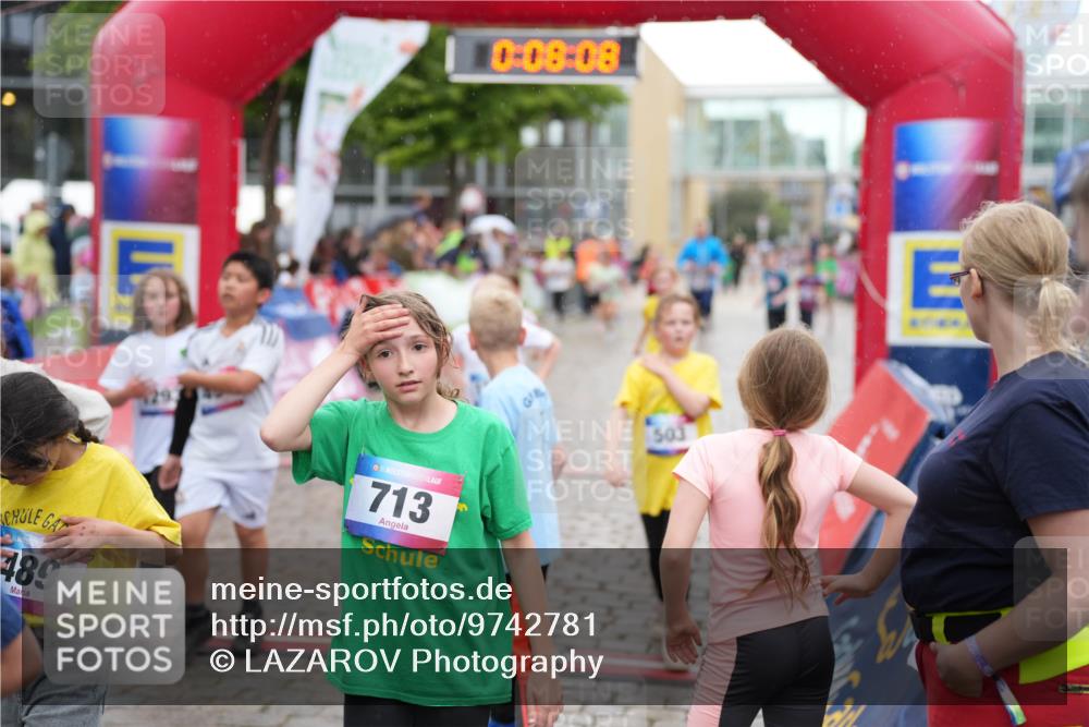 12.06.2026 - Holstenköstenlauf LAZAROV Photography http://msf.ph/oto/9742781 12.06.2026 16:38:10 Laufen 489, 36, 713, 0, 08, 08, 503, 494, 617, 631, 721, 965, 1076, 1088, 1097, 1293, 1299, 1307, 1400 meine-sportfotos.de