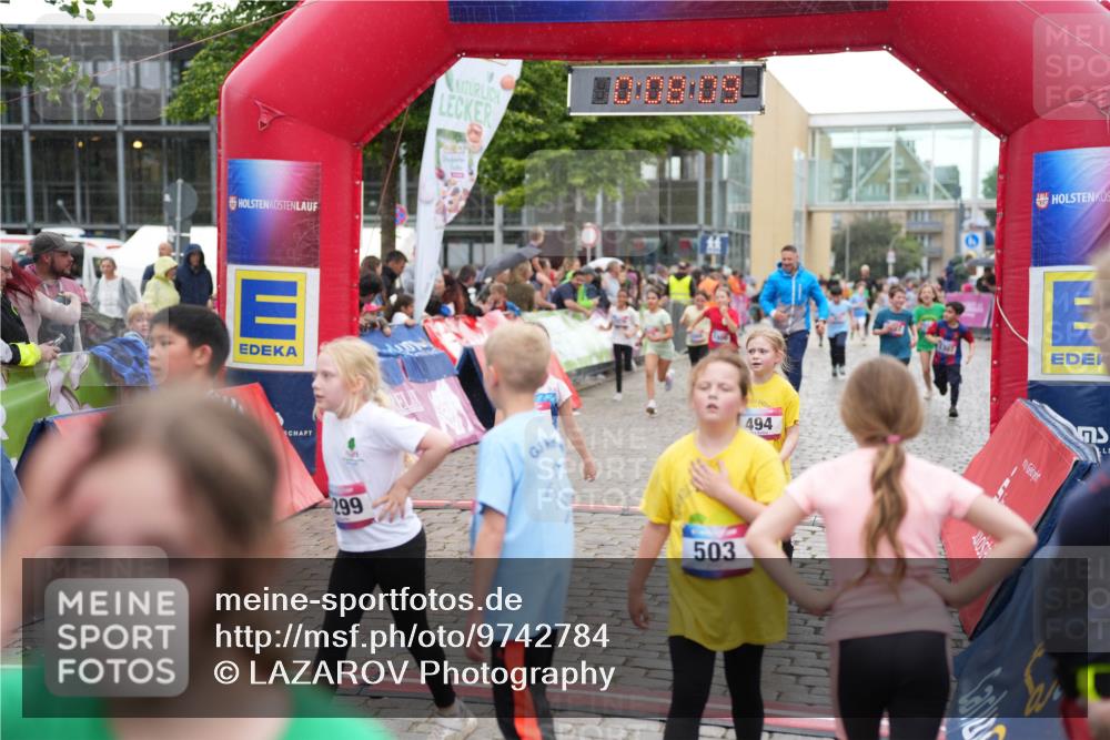 12.06.2026 - Holstenköstenlauf LAZAROV Photography http://msf.ph/oto/9742784 12.06.2026 16:38:12 Laufen 494, 299, 503, 494, 617, 631, 721, 889, 965, 1076, 1088, 1097, 1307, 1400 meine-sportfotos.de
