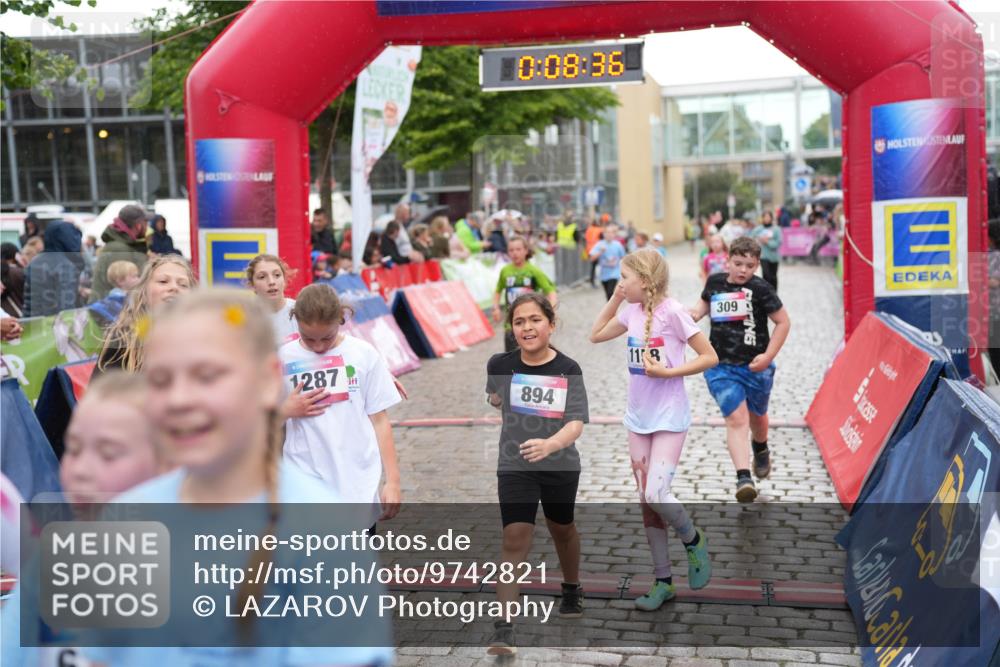 12.06.2026 - Holstenköstenlauf LAZAROV Photography http://msf.ph/oto/9742821 12.06.2026 16:38:38 Laufen 10, 08, 36, 1287, 894, 11, 309, 267, 626, 627, 709, 717, 894, 1158, 1287, 1456, 1562 meine-sportfotos.de