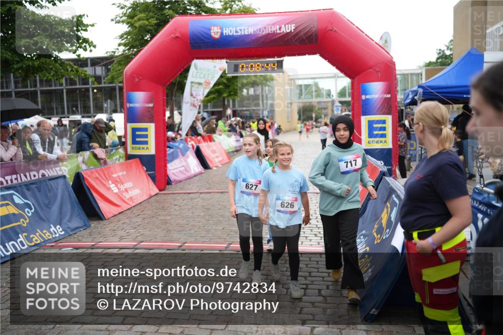 12.06.2026 - Holstenköstenlauf LAZAROV Photography http://msf.ph/oto/9742834 12.06.2026 16:38:46 Laufen 10, 08, 44, 627, 626, 717, 717, 1174 meine-sportfotos.de