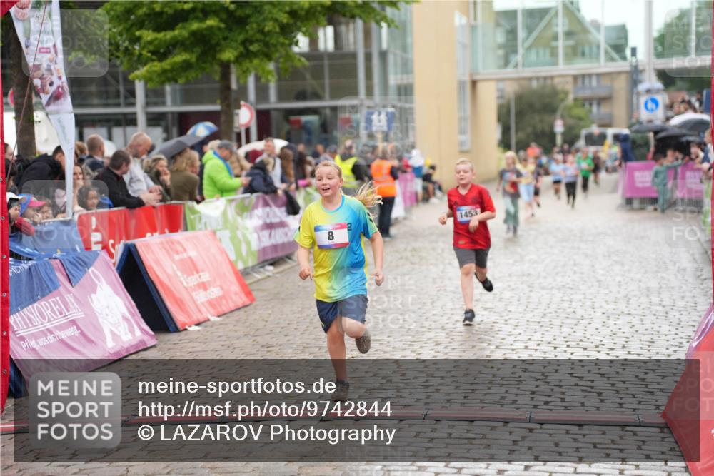 12.06.2026 - Holstenköstenlauf LAZAROV Photography http://msf.ph/oto/9742844 12.06.2026 16:38:55 Laufen 8, 1453, 8, 1453 meine-sportfotos.de