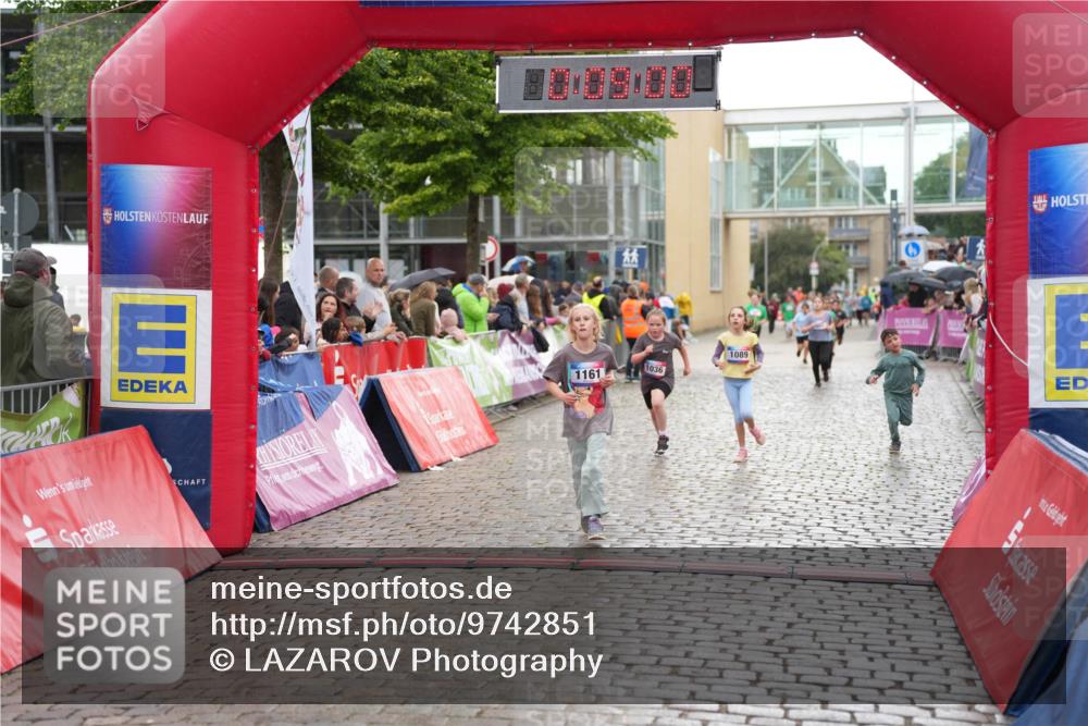12.06.2026 - Holstenköstenlauf LAZAROV Photography http://msf.ph/oto/9742851 12.06.2026 16:39:03 Laufen 1089, 1161, 1036, 982, 1036, 1089, 1161 meine-sportfotos.de