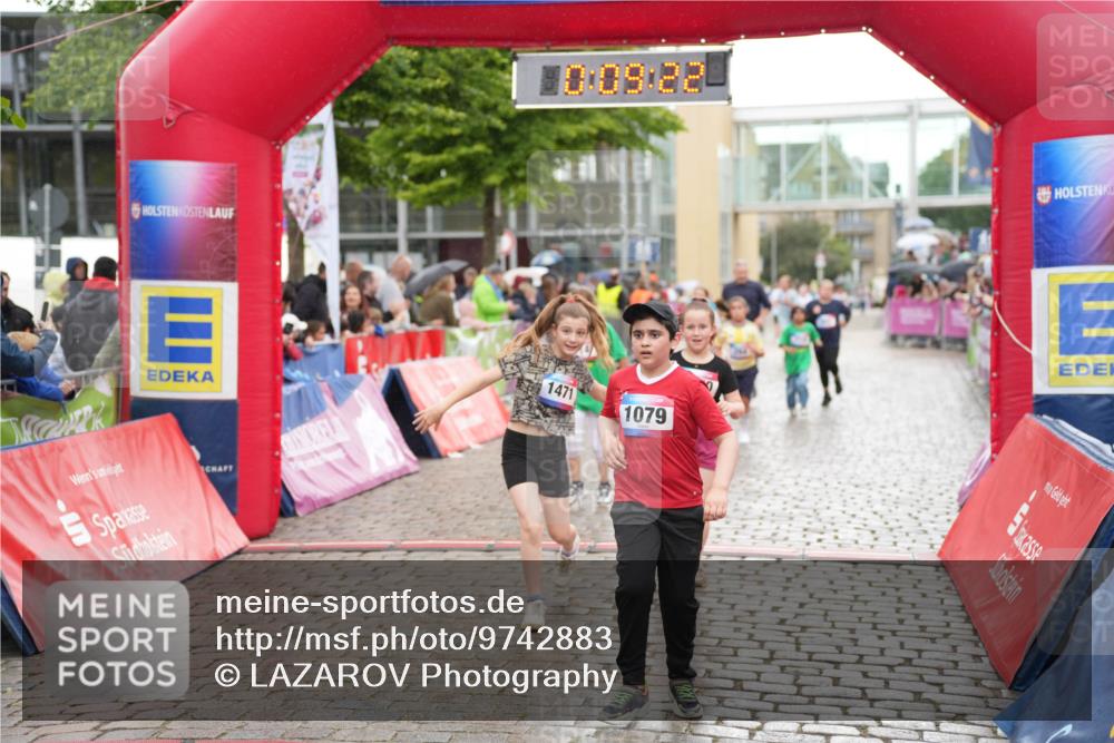 12.06.2026 - Holstenköstenlauf LAZAROV Photography http://msf.ph/oto/9742883 12.06.2026 16:39:24 Laufen 09, 28, 1471, 1079, 23, 264, 714, 719, 892, 893, 1079, 1470, 1471 meine-sportfotos.de