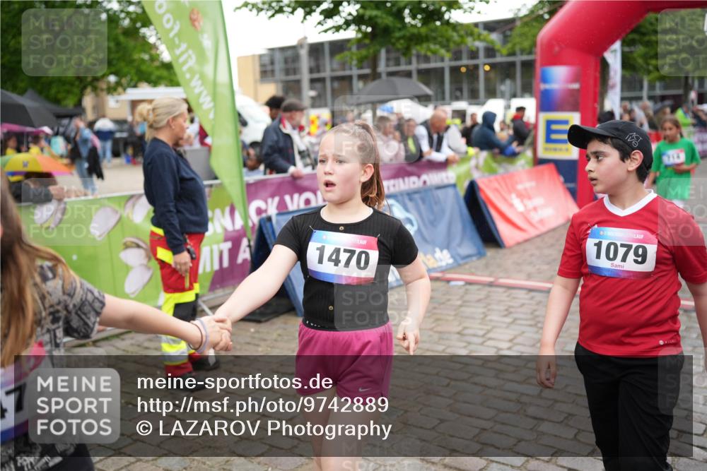 12.06.2026 - Holstenköstenlauf LAZAROV Photography http://msf.ph/oto/9742889 12.06.2026 16:39:27 Laufen 71, 1470, 1079, 23, 253, 264, 714, 719, 892, 893, 1078, 1095, 1470 meine-sportfotos.de