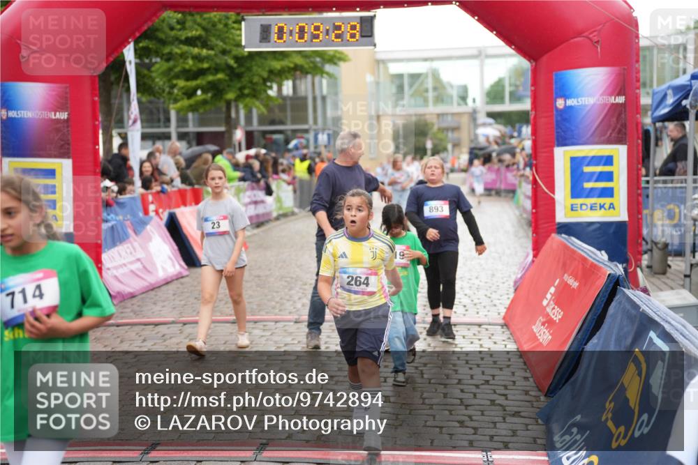 12.06.2026 - Holstenköstenlauf LAZAROV Photography http://msf.ph/oto/9742894 12.06.2026 16:39:30 Laufen 714, 23, 10, 09, 28, 264, 19, 893, 23, 253, 264, 619, 719, 892, 893, 1078, 1095 meine-sportfotos.de