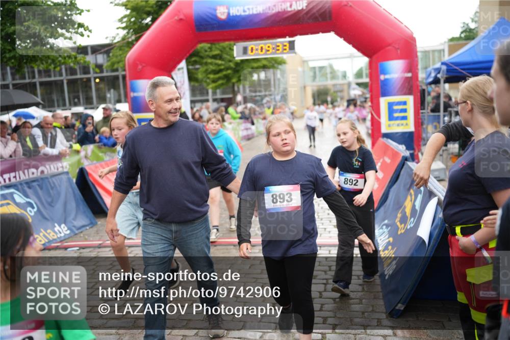 12.06.2026 - Holstenköstenlauf LAZAROV Photography http://msf.ph/oto/9742906 12.06.2026 16:39:35 Laufen 0, 09, 33, 893, 892, 253, 278, 619, 1078, 1090, 1095, 1286, 1306 meine-sportfotos.de