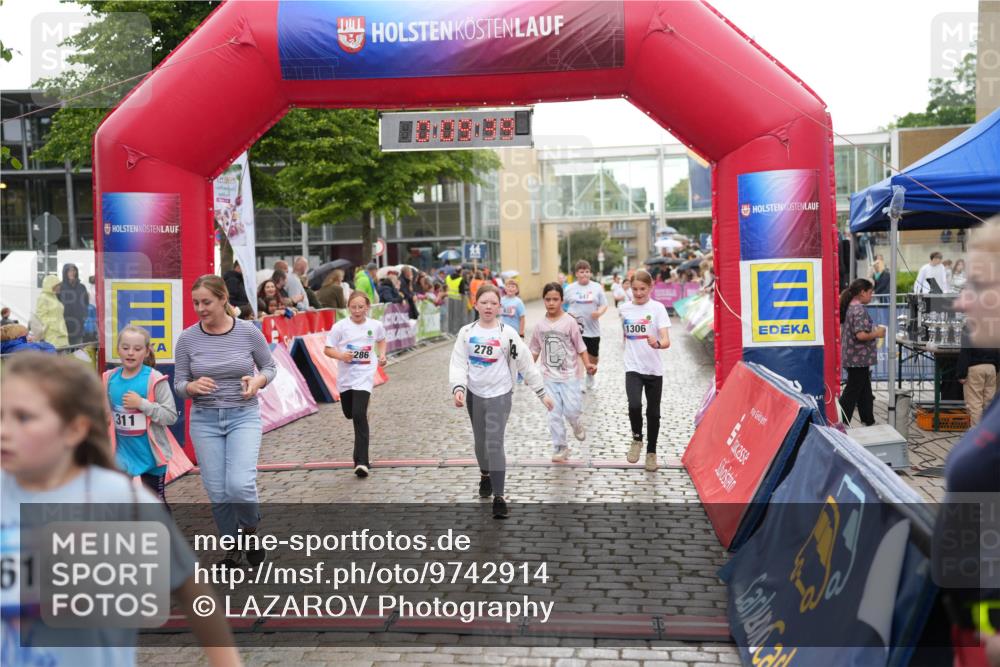 12.06.2026 - Holstenköstenlauf LAZAROV Photography http://msf.ph/oto/9742914 12.06.2026 16:39:41 Laufen 619, 311, 278, 286, 647, 1306, 278, 282, 633, 647, 1090, 1178, 1286, 1306 meine-sportfotos.de