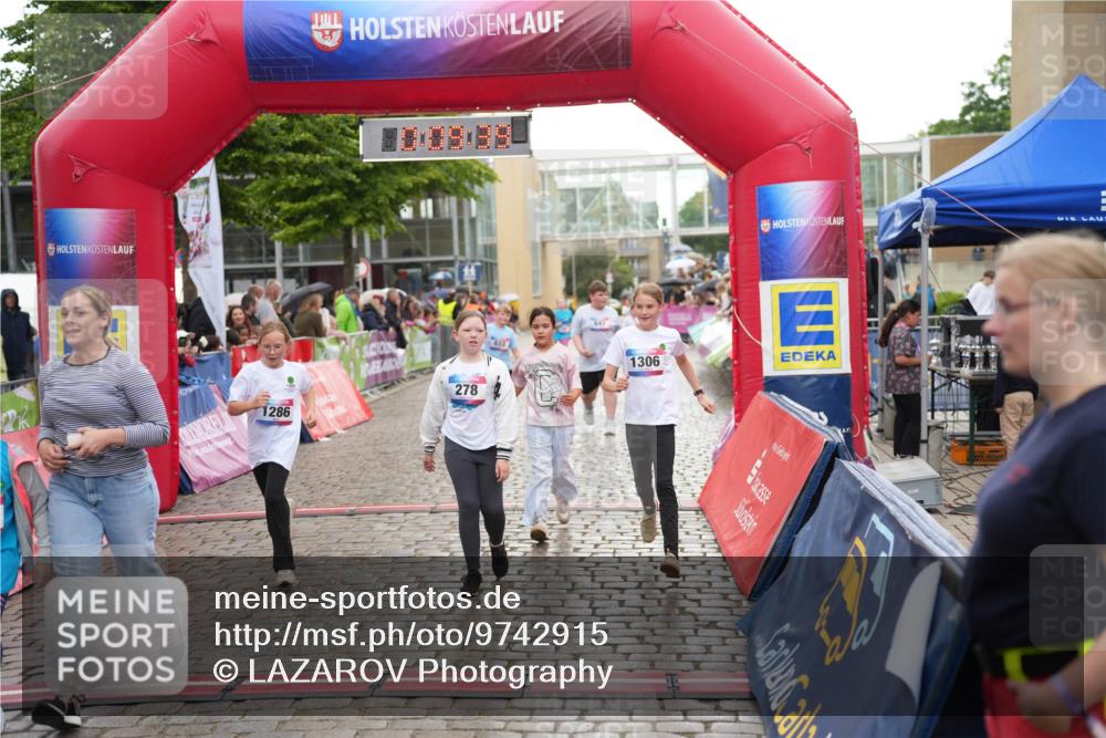 12.06.2026 - Holstenköstenlauf LAZAROV Photography http://msf.ph/oto/9742915 12.06.2026 16:39:42 Laufen 278, 1286, 1306, 278, 282, 633, 647, 1090, 1178, 1286, 1306 meine-sportfotos.de