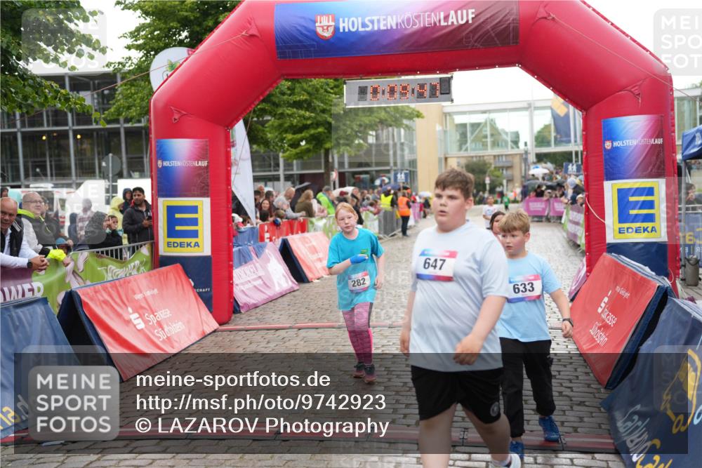 12.06.2026 - Holstenköstenlauf LAZAROV Photography http://msf.ph/oto/9742923 12.06.2026 16:39:49 Laufen 282, 647, 633, 6, 282, 1178 meine-sportfotos.de