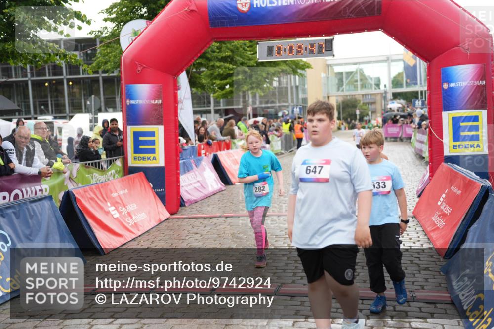 12.06.2026 - Holstenköstenlauf LAZAROV Photography http://msf.ph/oto/9742924 12.06.2026 16:39:49 Laufen 282, 647, 33, 282, 1178 meine-sportfotos.de