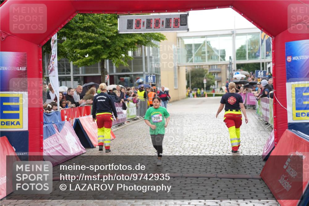 12.06.2026 - Holstenköstenlauf LAZAROV Photography http://msf.ph/oto/9742935 12.06.2026 16:40:12 Laufen 708, 708 meine-sportfotos.de