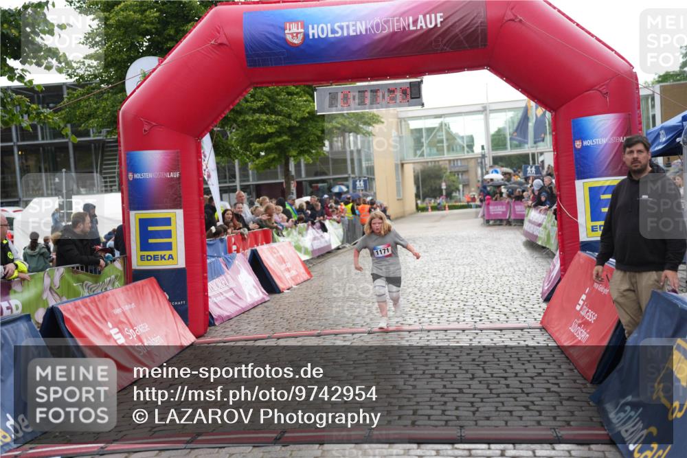 12.06.2026 - Holstenköstenlauf LAZAROV Photography http://msf.ph/oto/9742954 12.06.2026 16:41:22 Laufen 1171, 118, 1171 meine-sportfotos.de