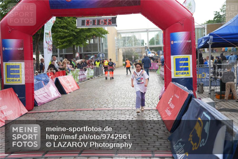 12.06.2026 - Holstenköstenlauf LAZAROV Photography http://msf.ph/oto/9742961 12.06.2026 16:41:57 Laufen 262, 160, 13, 262 meine-sportfotos.de