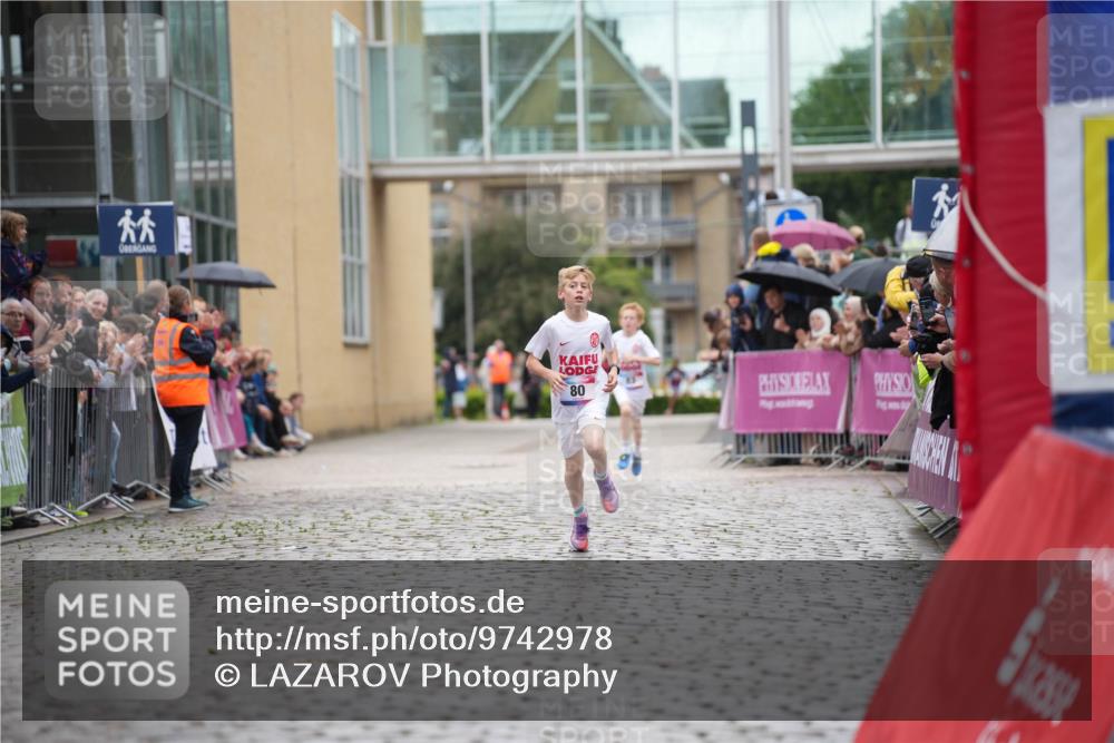 12.06.2026 - Holstenköstenlauf LAZAROV Photography http://msf.ph/oto/9742978 12.06.2026 16:49:51 Laufen 80, 80, 83 meine-sportfotos.de