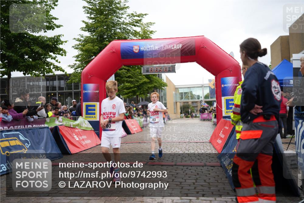 12.06.2026 - Holstenköstenlauf LAZAROV Photography http://msf.ph/oto/9742993 12.06.2026 16:49:59 Laufen 83, 80, 83 meine-sportfotos.de