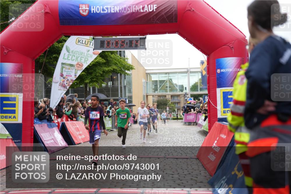 12.06.2026 - Holstenköstenlauf LAZAROV Photography http://msf.ph/oto/9743001 12.06.2026 16:50:12 Laufen 758, 748, 116, 748, 758, 1270, 1463, 1542 meine-sportfotos.de