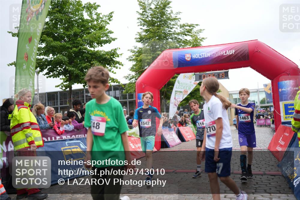 12.06.2026 - Holstenköstenlauf LAZAROV Photography http://msf.ph/oto/9743010 12.06.2026 16:50:17 Laufen 48, 1542, 116, 9, 270, 1463, 116, 662, 665, 1270, 1463, 1542 meine-sportfotos.de