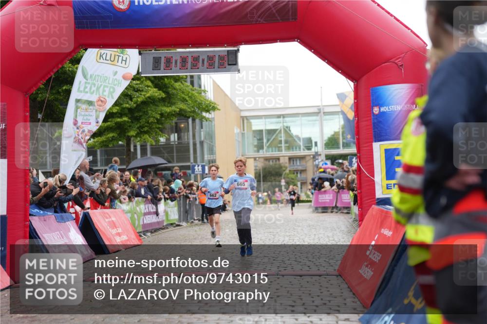 12.06.2026 - Holstenköstenlauf LAZAROV Photography http://msf.ph/oto/9743015 12.06.2026 16:50:22 Laufen 662, 665, 232, 662, 665 meine-sportfotos.de