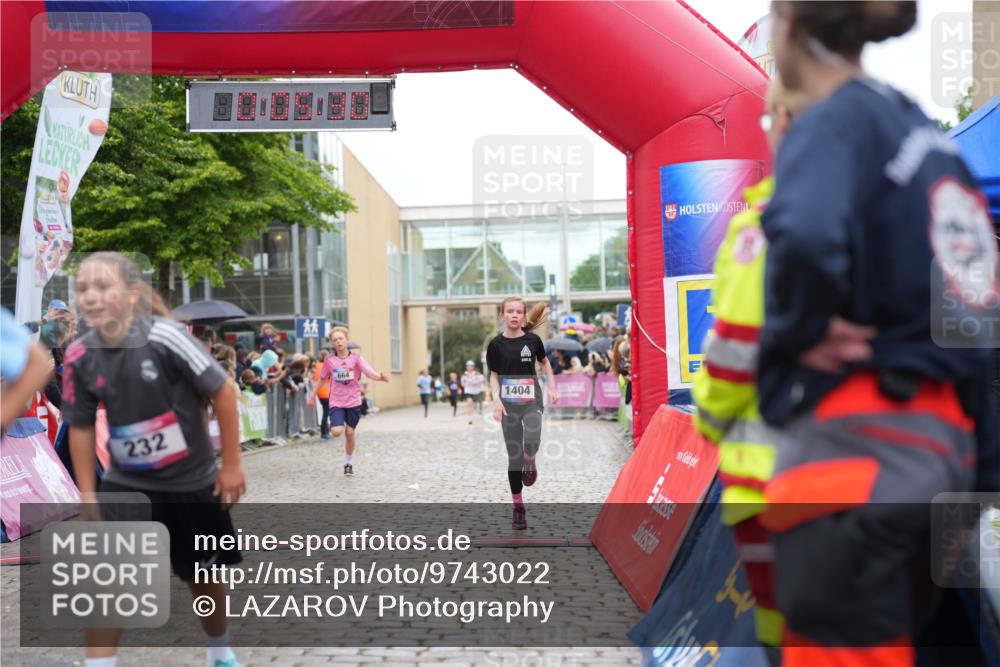 12.06.2026 - Holstenköstenlauf LAZAROV Photography http://msf.ph/oto/9743022 12.06.2026 16:50:29 Laufen 232, 1404, 43, 232, 664, 1404 meine-sportfotos.de