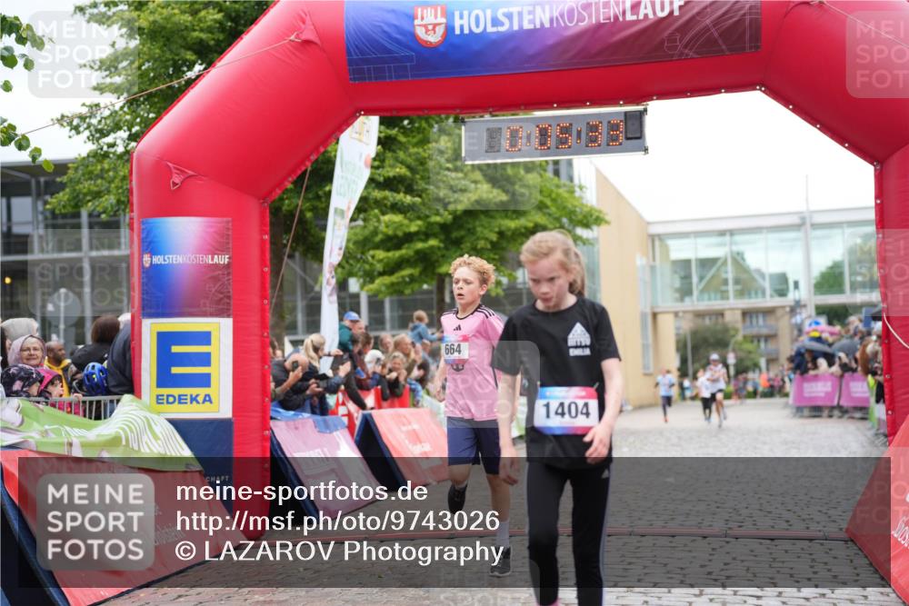 12.06.2026 - Holstenköstenlauf LAZAROV Photography http://msf.ph/oto/9743026 12.06.2026 16:50:31 Laufen 664, 1404, 228, 664, 1043, 1404 meine-sportfotos.de