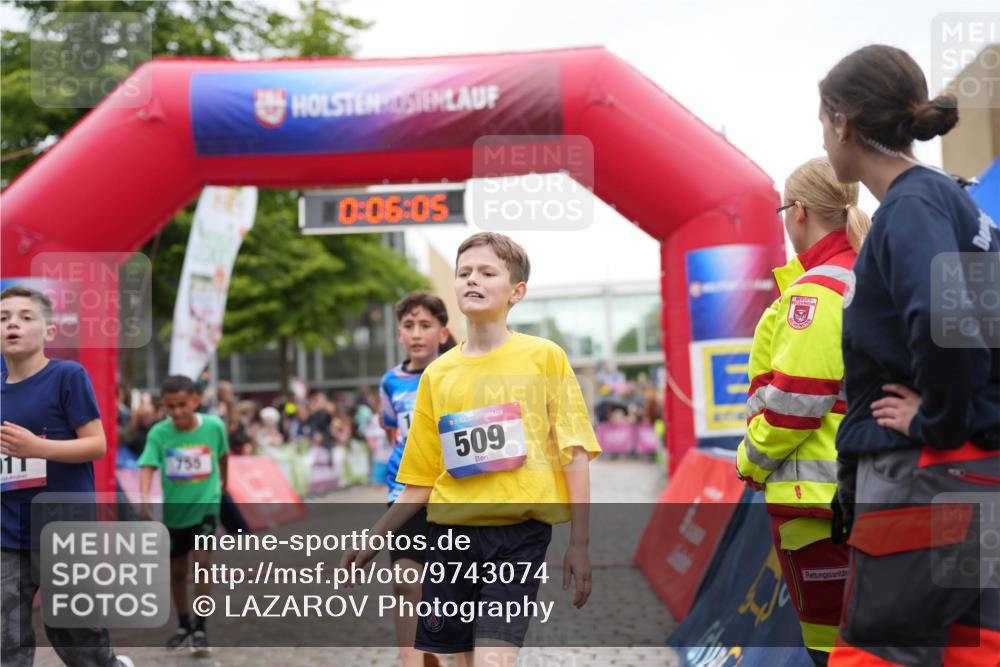 12.06.2026 - Holstenköstenlauf LAZAROV Photography http://msf.ph/oto/9743074 12.06.2026 16:51:03 Laufen 0, 06, 05, 755, 509, 112, 236, 369, 509, 661, 667, 755, 911, 985, 1268, 1494 meine-sportfotos.de