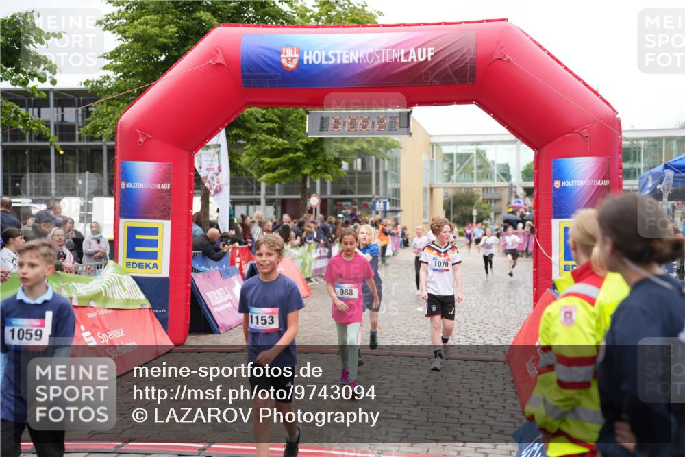 12.06.2026 - Holstenköstenlauf LAZAROV Photography http://msf.ph/oto/9743094 12.06.2026 16:51:20 Laufen 1059, 1153, 988, 1070, 666, 988, 993, 1042, 1045, 1059, 1070, 1153, 1272, 1273, 1455 meine-sportfotos.de