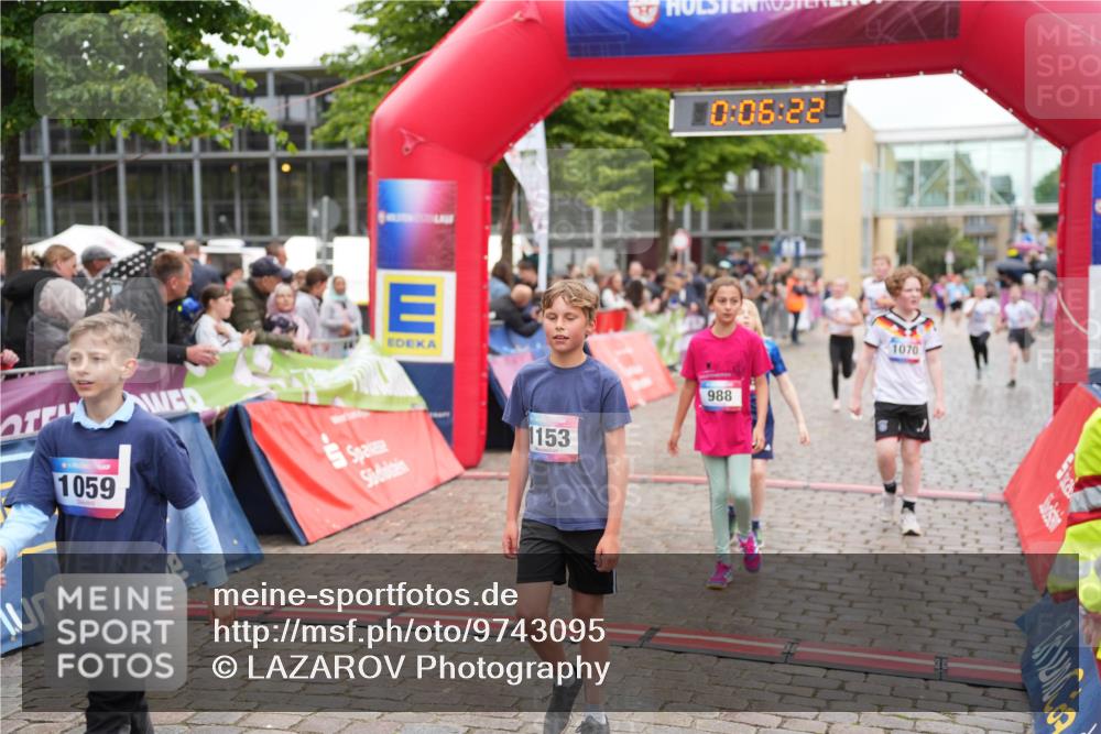 12.06.2026 - Holstenköstenlauf LAZAROV Photography http://msf.ph/oto/9743095 12.06.2026 16:51:20 Laufen 1059, 1153, 988, 0, 06, 22, 1070, 666, 988, 993, 1042, 1045, 1059, 1070, 1153, 1272, 1273, 1455 meine-sportfotos.de