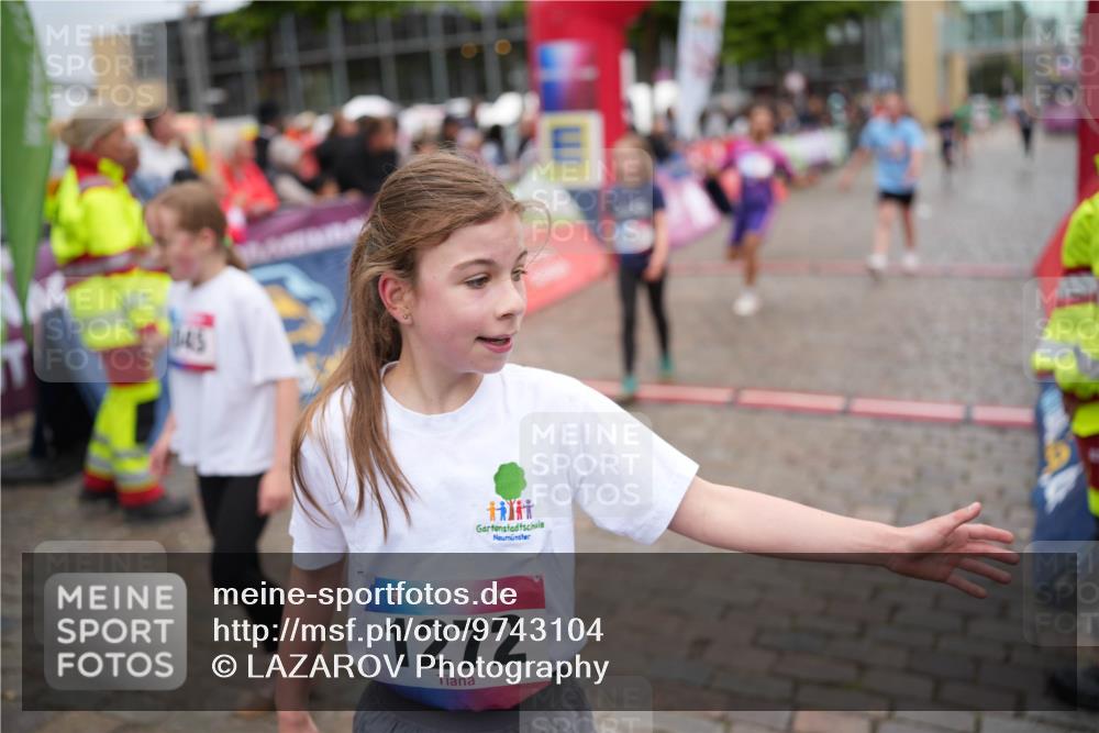 12.06.2026 - Holstenköstenlauf LAZAROV Photography http://msf.ph/oto/9743104 12.06.2026 16:51:29 Laufen 45, 36, 1272, 10, 52, 241, 651, 750, 751, 907, 991, 993 meine-sportfotos.de