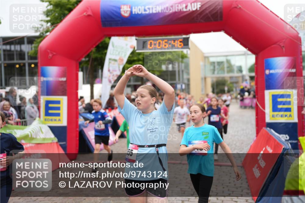 12.06.2026 - Holstenköstenlauf LAZAROV Photography http://msf.ph/oto/9743124 12.06.2026 16:51:45 Laufen 55, 0, 06, 46, 43, 118, 124, 146, 243, 521, 742, 757, 917, 989, 1041, 1075, 1269, 1277, 1512 meine-sportfotos.de