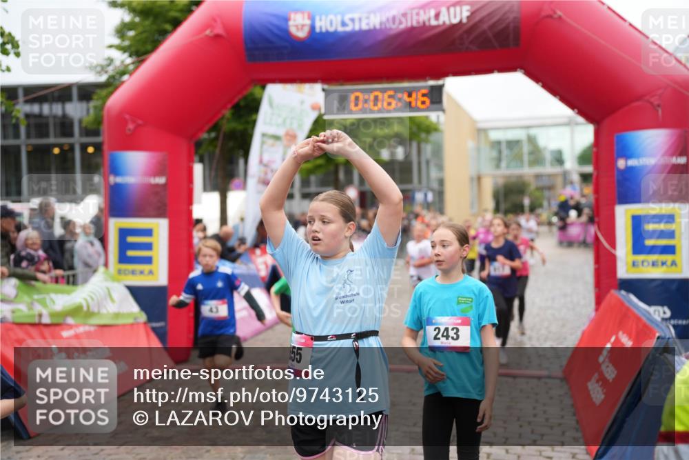 12.06.2026 - Holstenköstenlauf LAZAROV Photography http://msf.ph/oto/9743125 12.06.2026 16:51:45 Laufen 55, 0, 06, 46, 243, 43, 118, 124, 146, 243, 521, 742, 757, 917, 989, 1041, 1075, 1269, 1277, 1512 meine-sportfotos.de