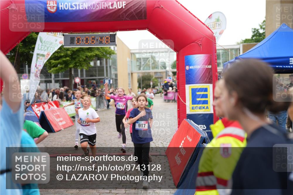 12.06.2026 - Holstenköstenlauf LAZAROV Photography http://msf.ph/oto/9743128 12.06.2026 16:51:46 Laufen 10, 08, 48, 124, 1512, 127, 917, 43, 118, 124, 146, 243, 521, 742, 757, 917, 989, 1041, 1075, 1269, 1277, 1512 meine-sportfotos.de