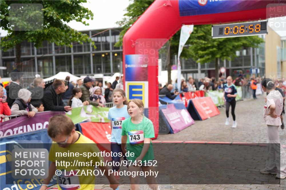 12.06.2026 - Holstenköstenlauf LAZAROV Photography http://msf.ph/oto/9743152 12.06.2026 16:51:57 Laufen 521, 657, 743, 0, 06, 58, 62, 133, 650, 657, 743, 904, 906, 1150, 1423 meine-sportfotos.de