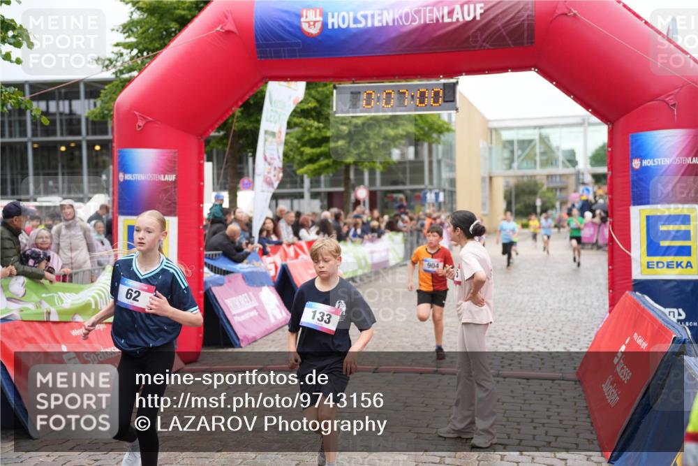 12.06.2026 - Holstenköstenlauf LAZAROV Photography http://msf.ph/oto/9743156 12.06.2026 16:51:59 Laufen 0, 07, 00, 62, 133, 904, 22, 62, 133, 650, 741, 904, 906, 1150, 1423 meine-sportfotos.de