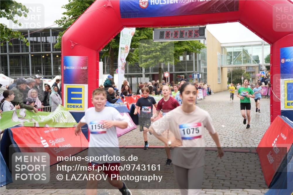 12.06.2026 - Holstenköstenlauf LAZAROV Photography http://msf.ph/oto/9743161 12.06.2026 16:52:03 Laufen 1150, 906, 1075, 741, 22, 233, 518, 650, 652, 741, 904, 906, 992, 1150, 1423 meine-sportfotos.de