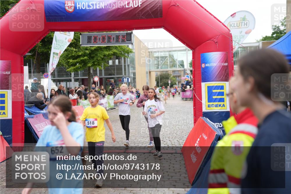 12.06.2026 - Holstenköstenlauf LAZAROV Photography http://msf.ph/oto/9743178 12.06.2026 16:52:12 Laufen 518, 652, 52, 983, 132, 142, 233, 240, 518, 983, 1152 meine-sportfotos.de