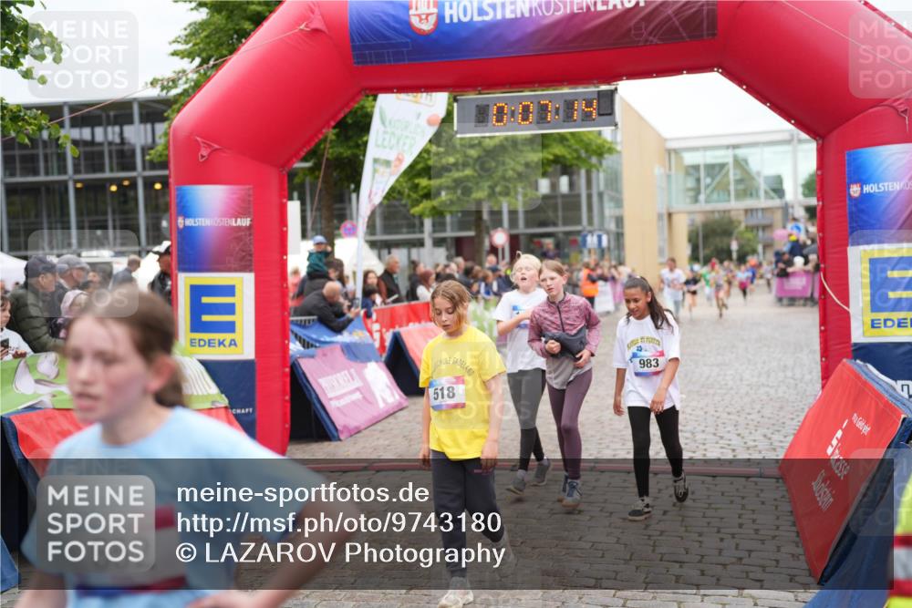 12.06.2026 - Holstenköstenlauf LAZAROV Photography http://msf.ph/oto/9743180 12.06.2026 16:52:13 Laufen 652, 10, 00, 19, 518, 983, 34, 132, 142, 240, 518, 915, 983, 1152 meine-sportfotos.de