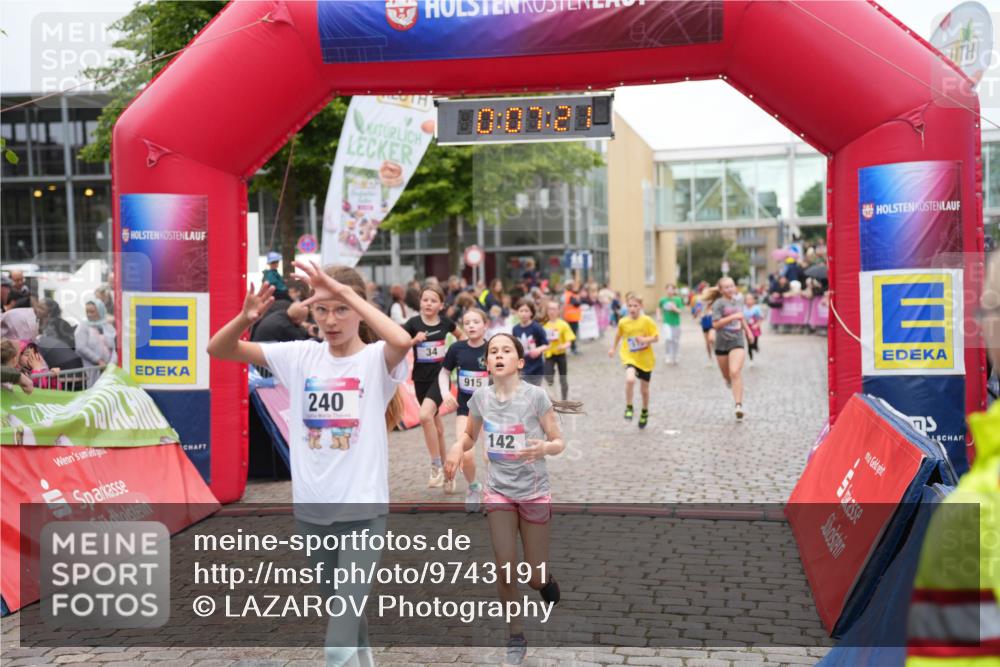12.06.2026 - Holstenköstenlauf LAZAROV Photography http://msf.ph/oto/9743191 12.06.2026 16:52:20 Laufen 240, 34, 10, 07, 2, 915, 142, 34, 55, 142, 240, 513, 516, 656, 738, 770, 915, 916, 1521 meine-sportfotos.de