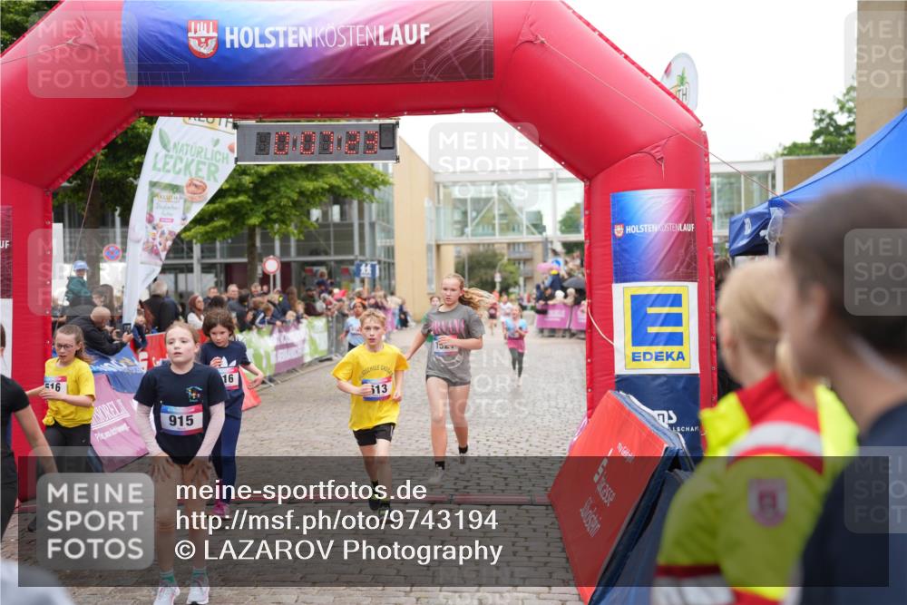 12.06.2026 - Holstenköstenlauf LAZAROV Photography http://msf.ph/oto/9743194 12.06.2026 16:52:21 Laufen 16, 915, 16, 513, 132, 34, 55, 142, 240, 513, 516, 656, 738, 770, 915, 916, 1521 meine-sportfotos.de